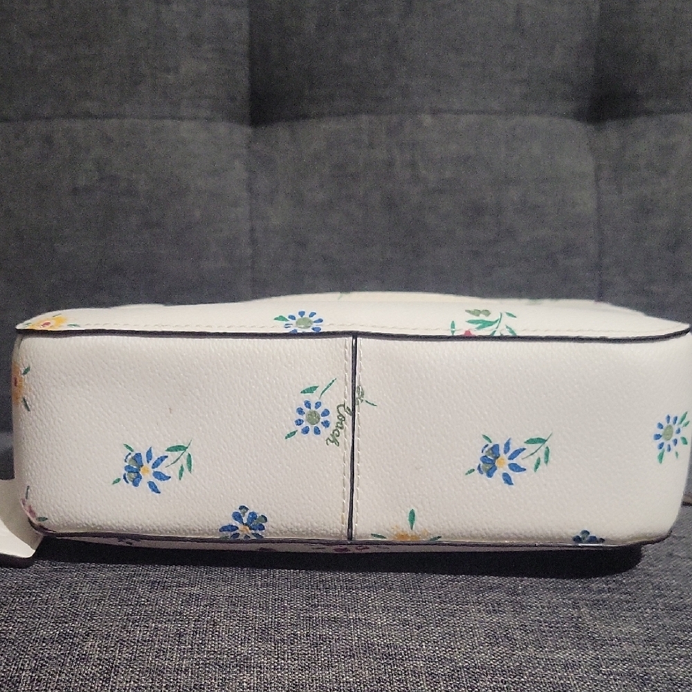 Coach White Floral Women's Bag - Picture 3 of 12